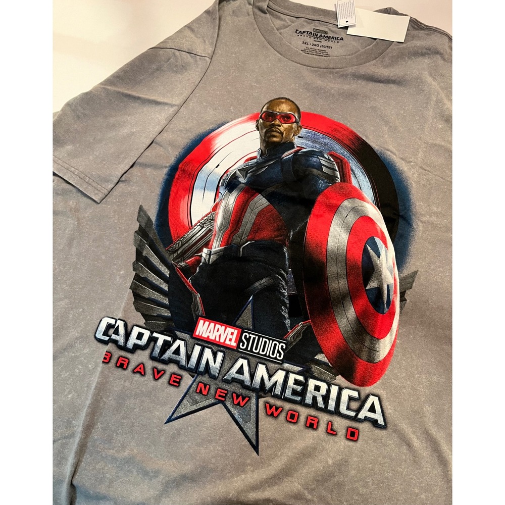 Marvel Captain America New World Grey Standing Captain Size 2XL